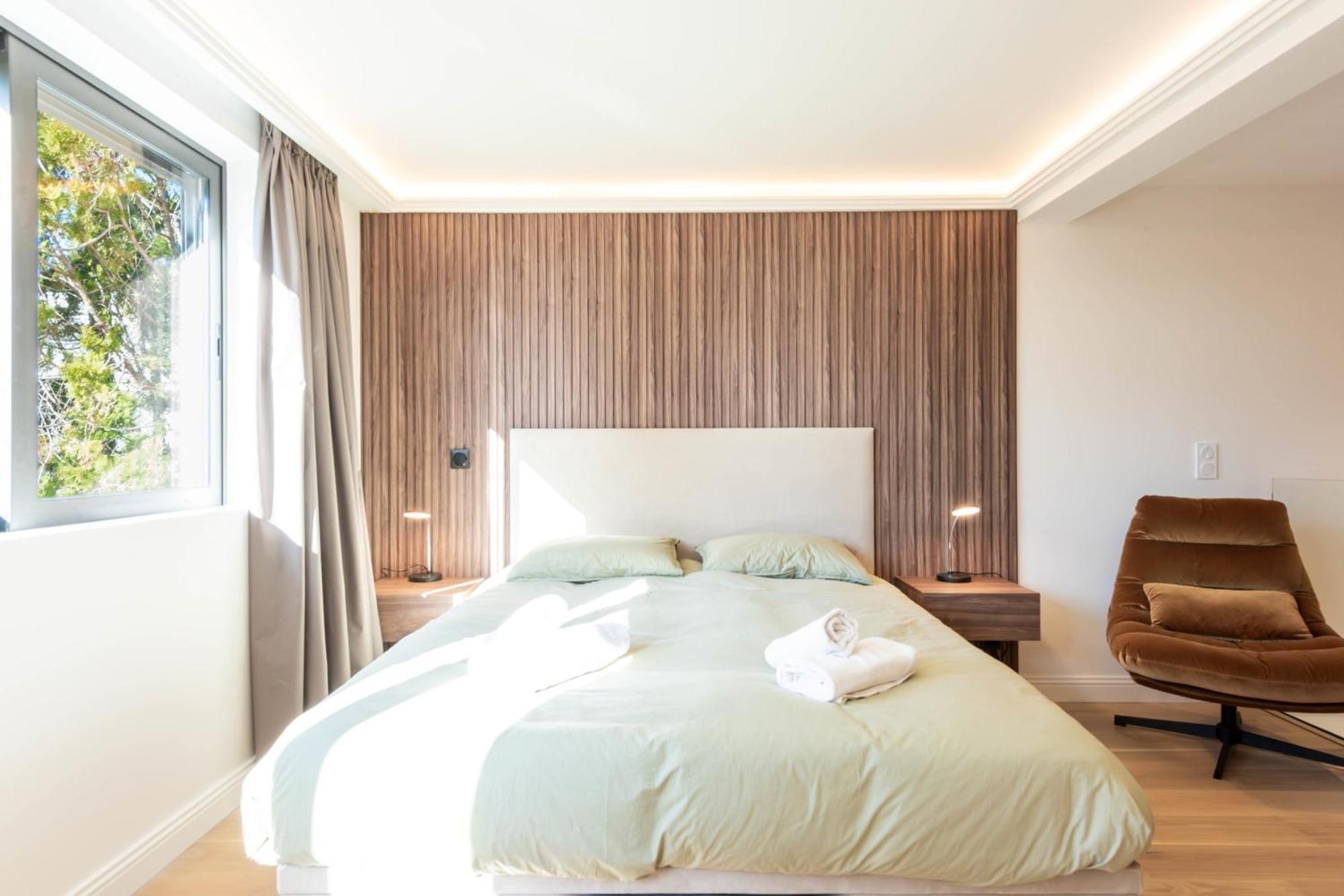 Elegant Duplex With Private Garden Terrace Appartement Cannes
